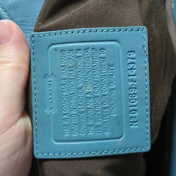 Blue Leather Shoulder Bag - Picture 10 of 10